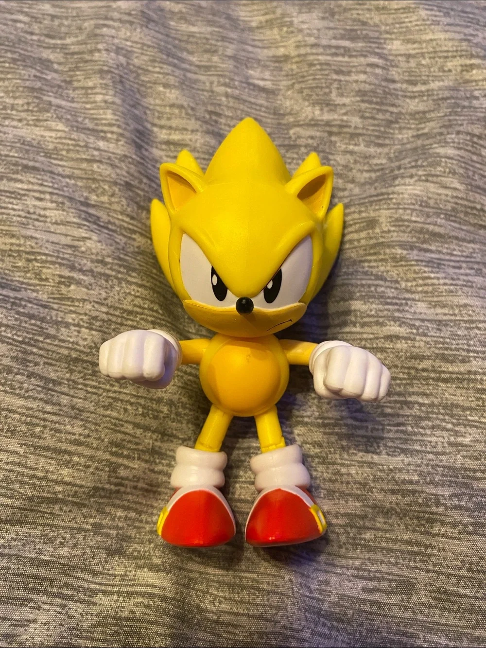 Sonic the Hedgehog Classic “Super Sonic” Figure Jazwares 3 Inch
